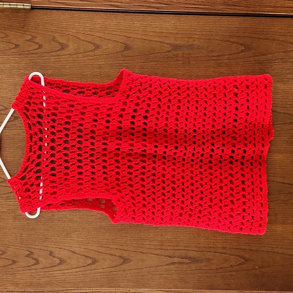 Misses Vintage/retro 1970's red crocheted vest - Picture 2 of 4